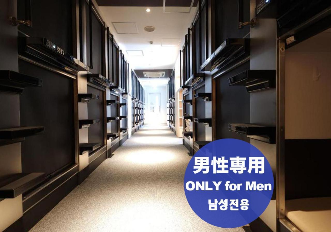 Acro Capsule Hotel Namba Dotonbori Osaka Esterno foto